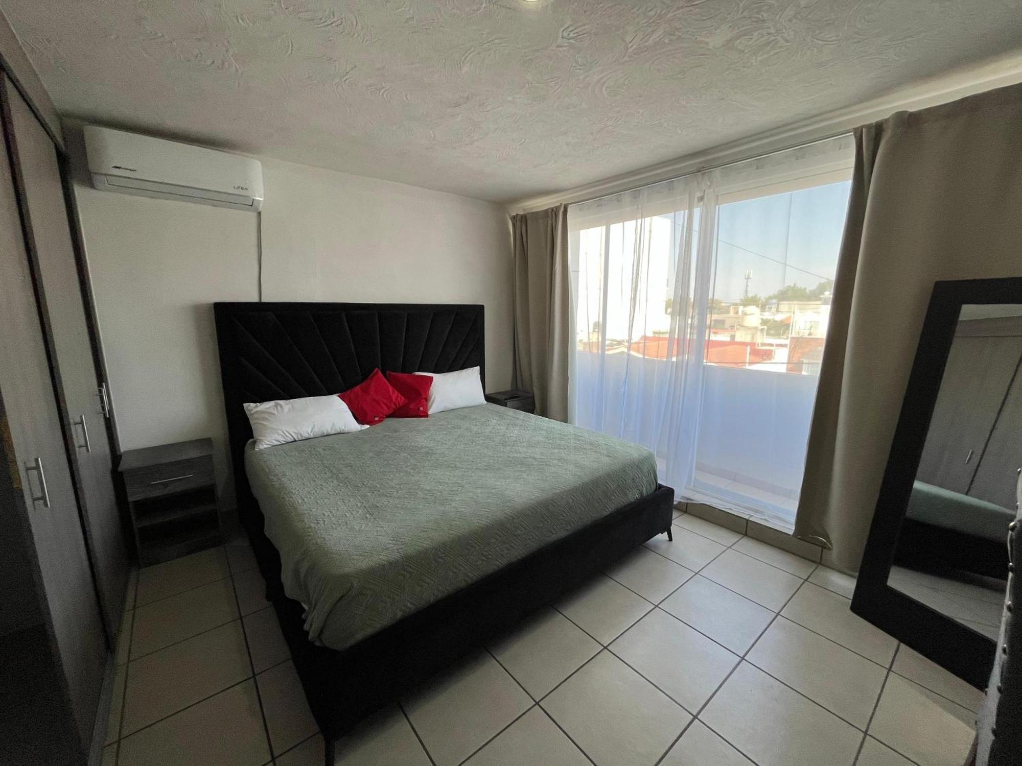 1 Venator House Boutique Aparthotel León Buitenkant foto